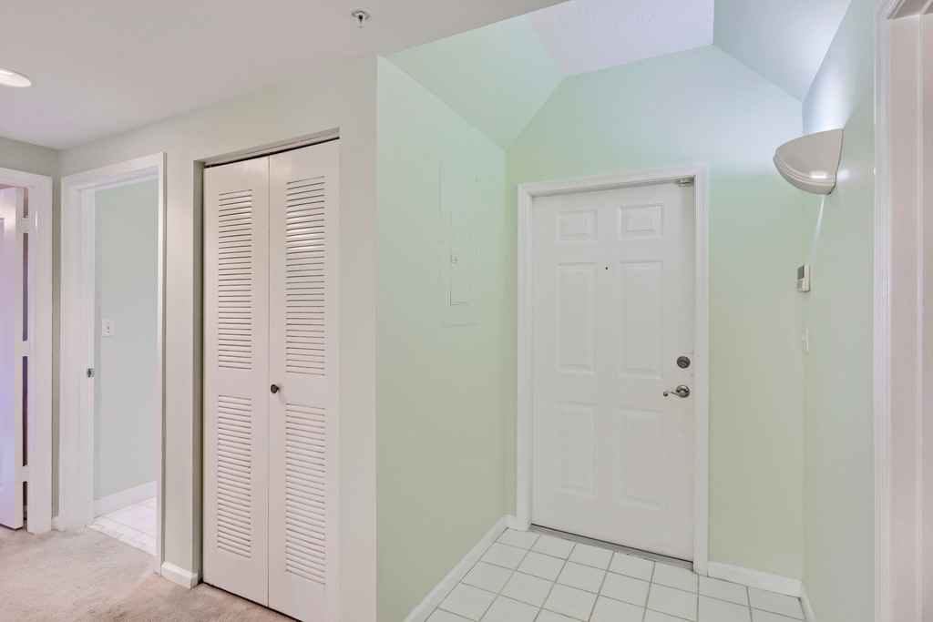 800 Uno Lago Drive - Photo 3