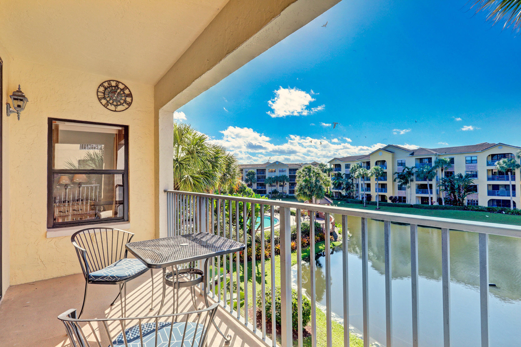 800 Uno Lago Drive - Photo 40