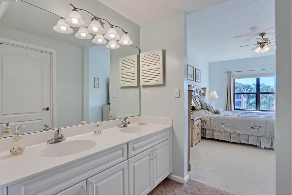 800 Uno Lago Drive - Photo 28