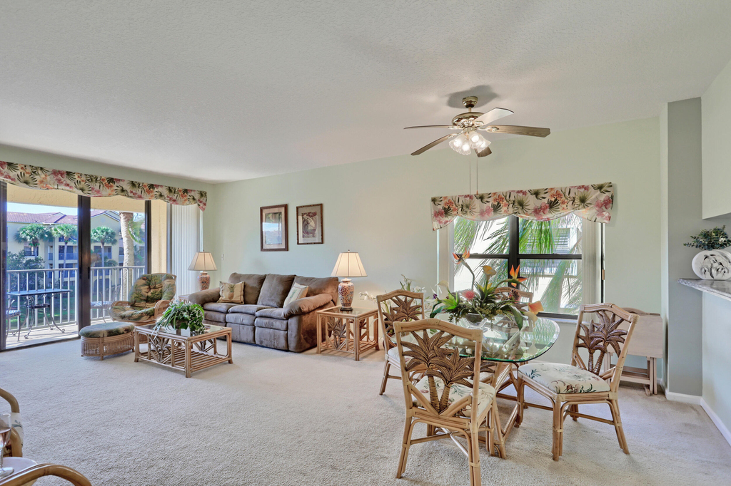 800 Uno Lago Drive - Photo 15