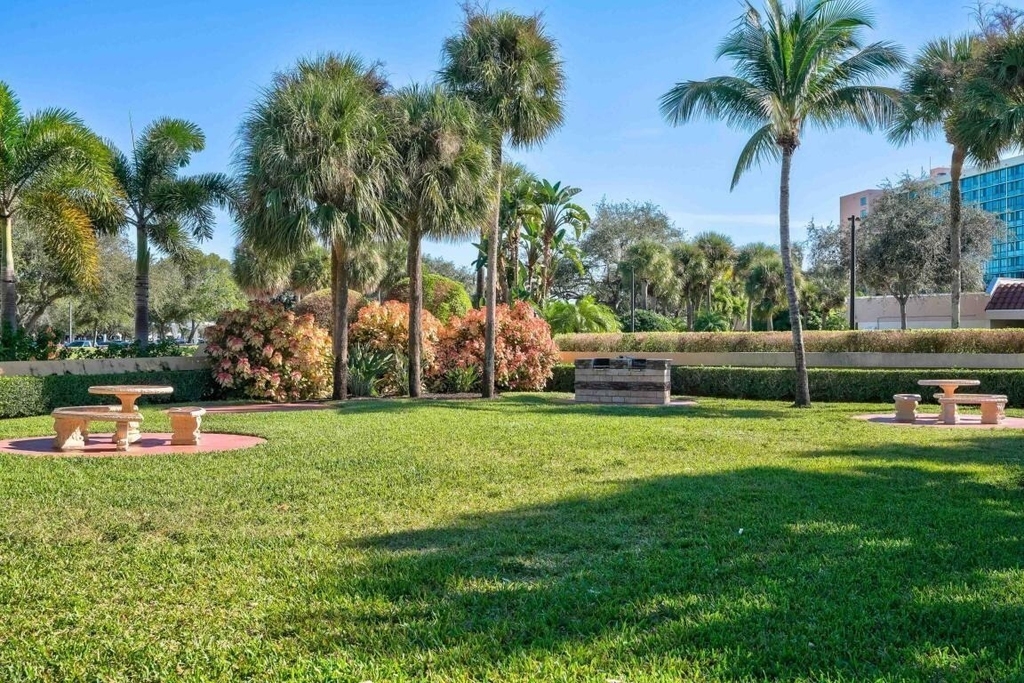 800 Uno Lago Drive - Photo 49