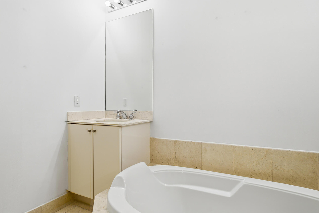 801 S Olive Avenue - Photo 15