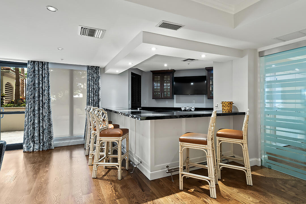 801 S Olive Avenue - Photo 37