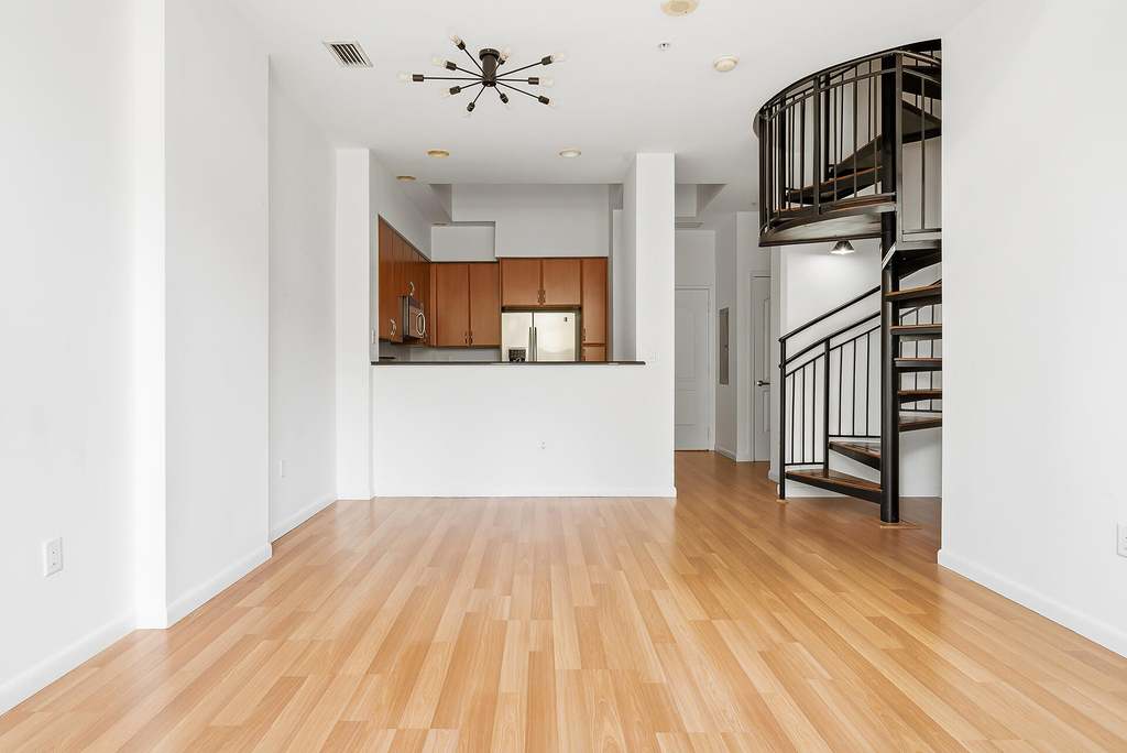 801 S Olive Avenue - Photo 1