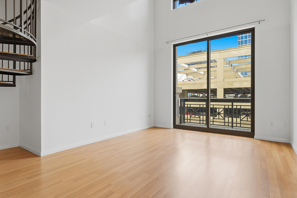 801 S Olive Avenue - Photo 3