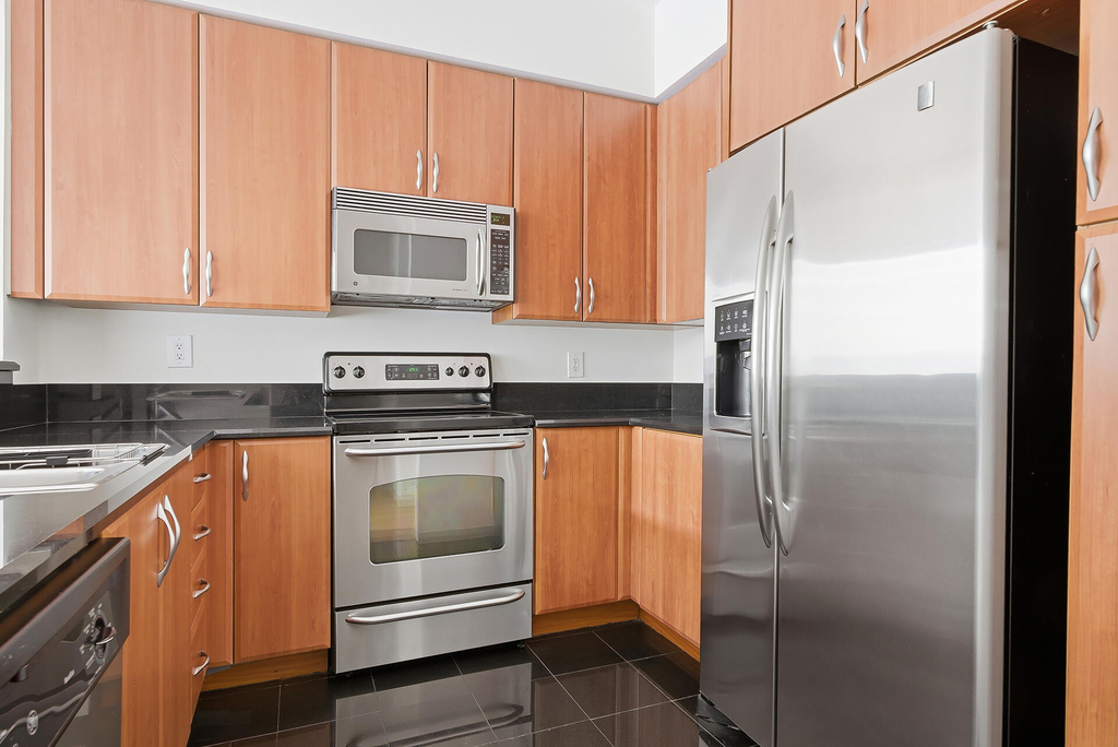 801 S Olive Avenue - Photo 4