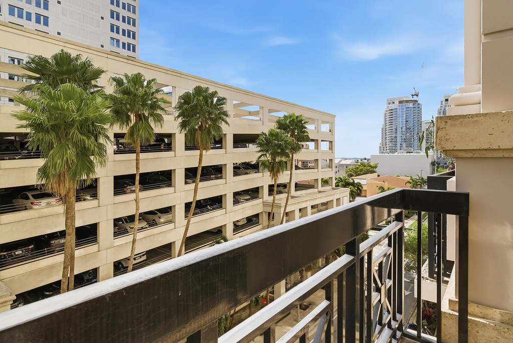 801 S Olive Avenue - Photo 14