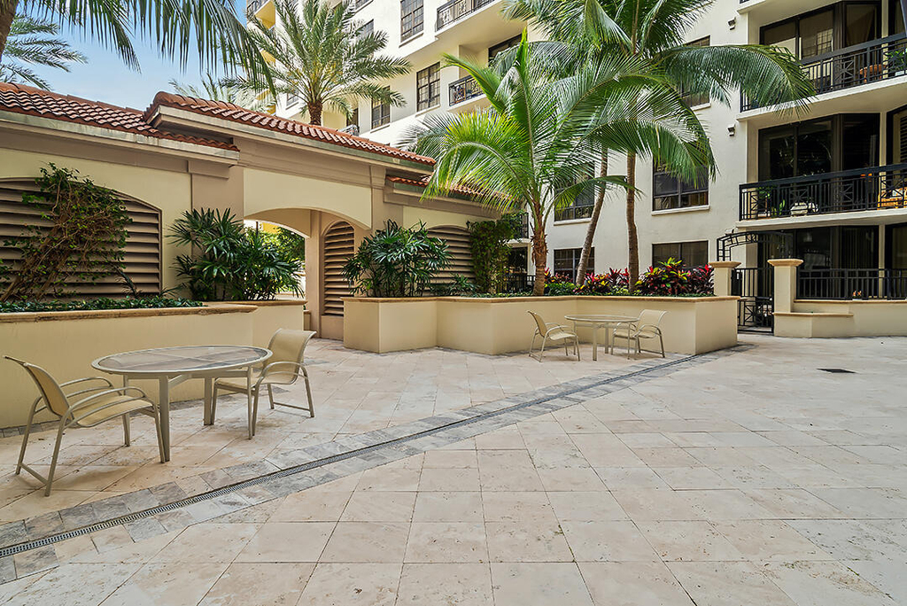801 S Olive Avenue - Photo 34