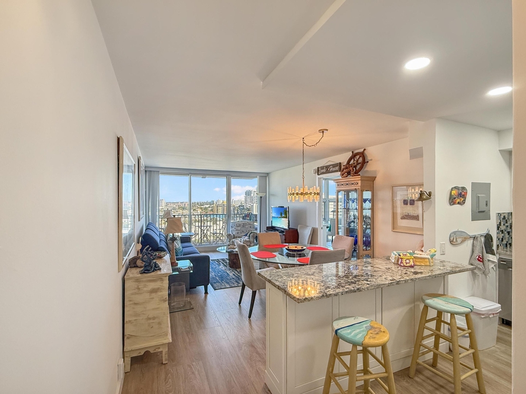 531 N Ocean Boulevard - Photo 2