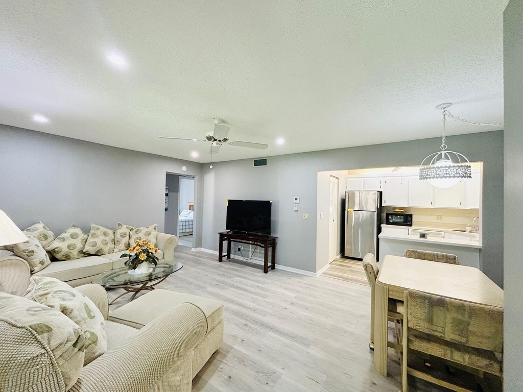 408 Pine Glen Lane - Photo 2