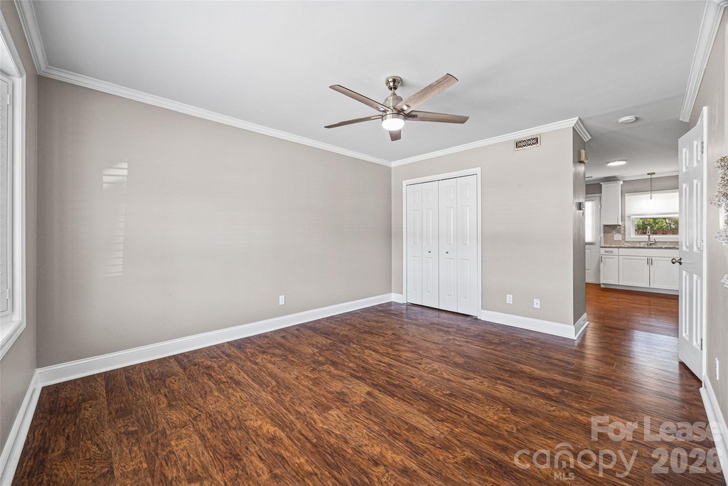 1933 Ebenezer Road - Photo 3