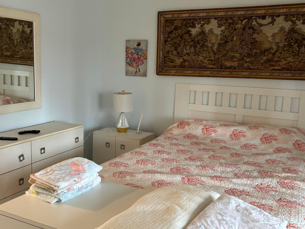 325 Andover - Photo 8