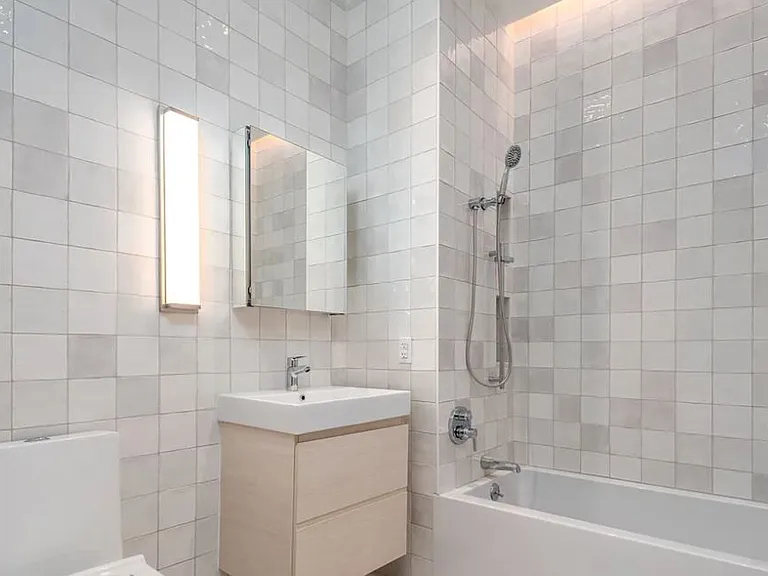 58 Vanderbilt Avenue - Photo 6