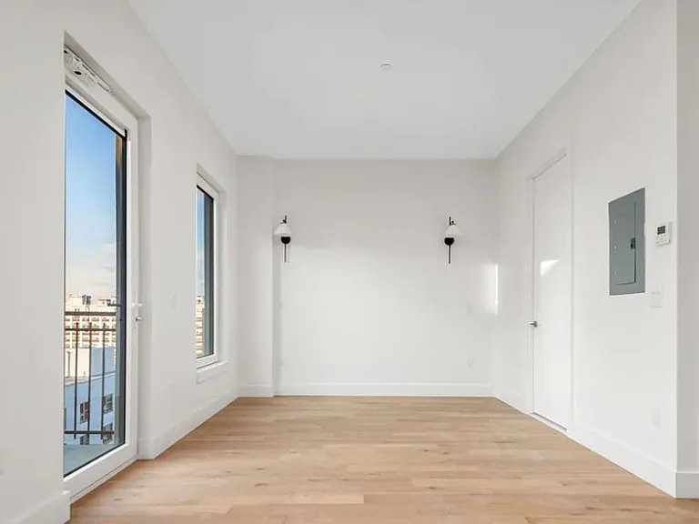 58 Vanderbilt Avenue - Photo 4