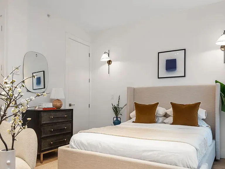 58 Vanderbilt Avenue - Photo 0