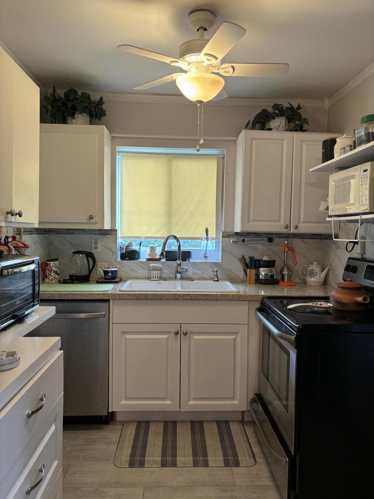 326 Andover - Photo 1