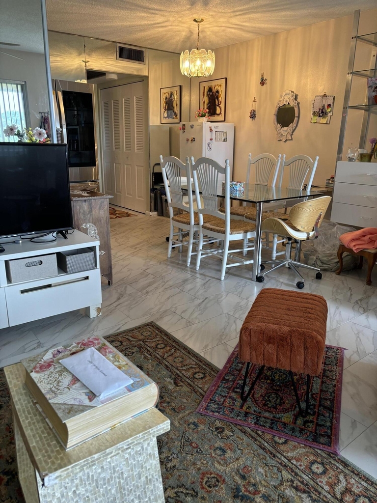 326 Andover - Photo 11