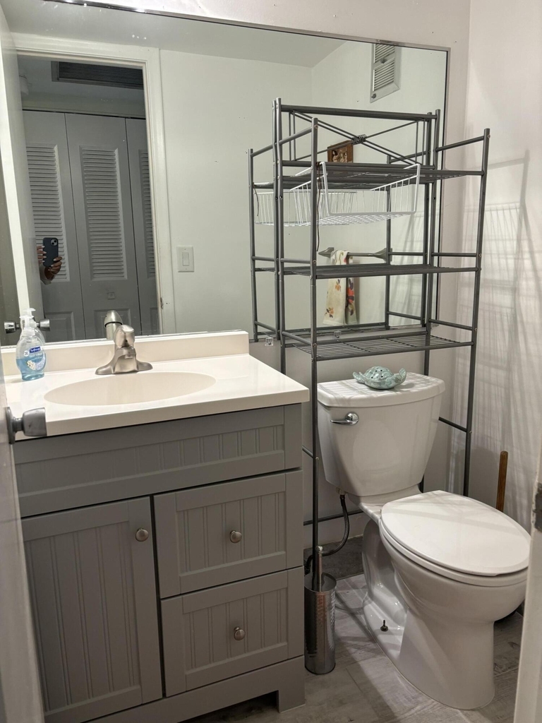 326 Andover - Photo 4