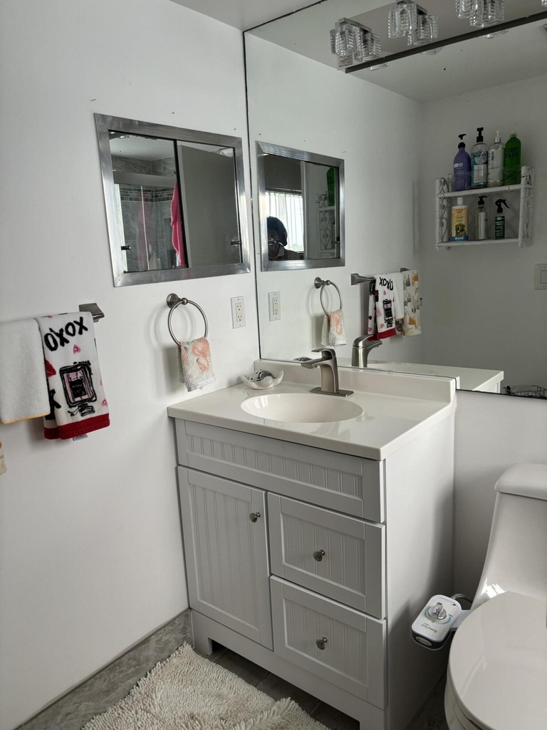 326 Andover - Photo 3