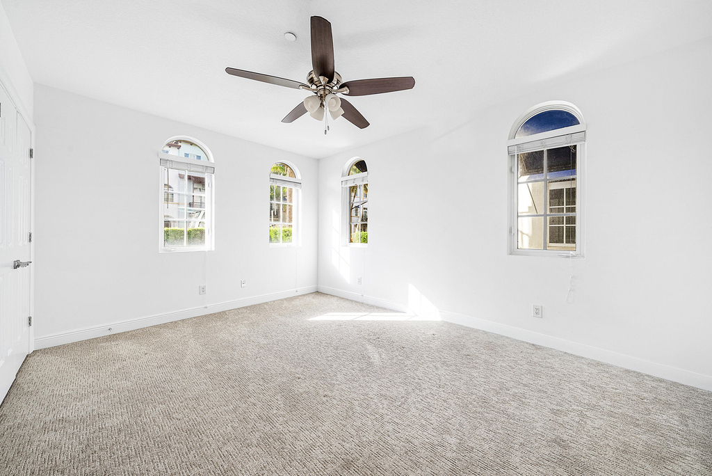 824 Virginia Garden Drive - Photo 3