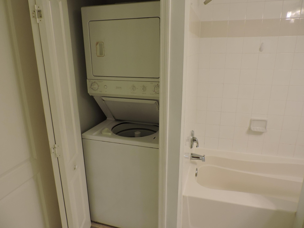 11032 Legacy Drive - Photo 18