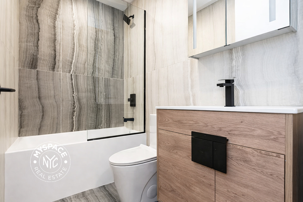 107 Moore Street - Photo 2