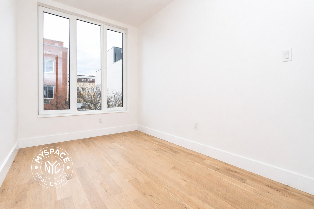 107 Moore Street - Photo 6