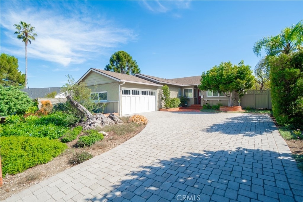 29312 S Highmore - Photo 1