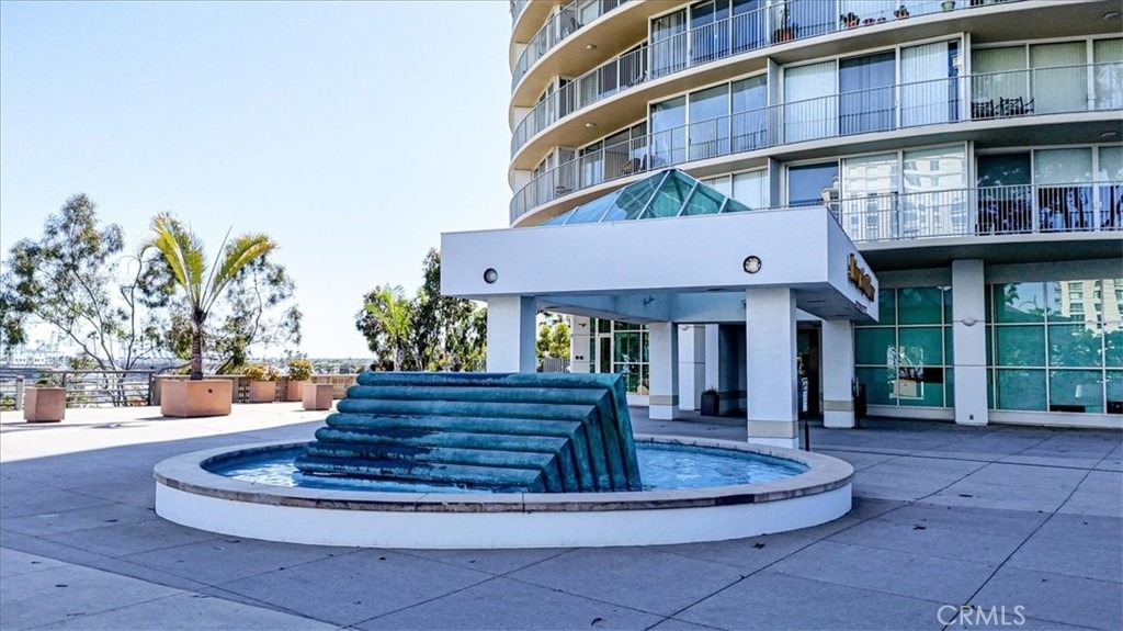 700 E Ocean - Photo 20