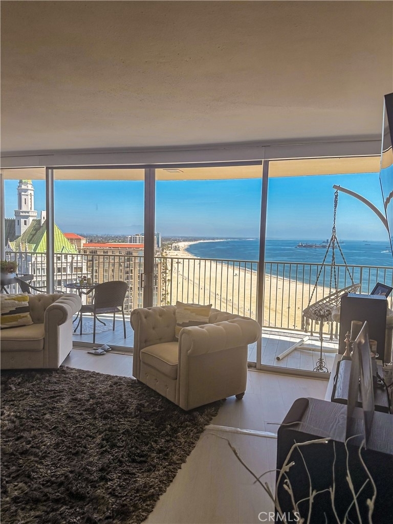 700 E Ocean - Photo 1