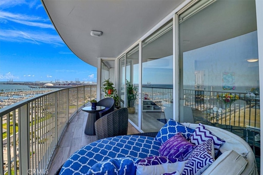 700 E Ocean - Photo 27