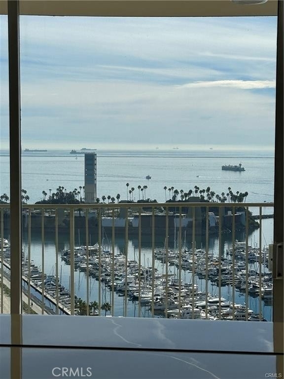 700 E Ocean - Photo 10