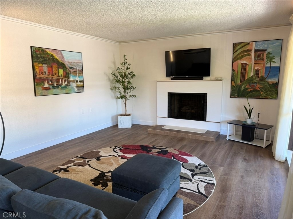 861 Ronda Mendoza - Photo 5