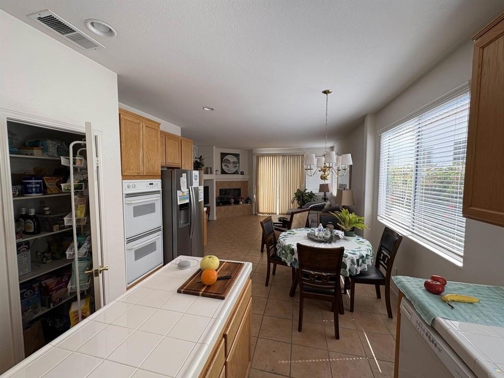 6033 Patmos Way - Photo 16