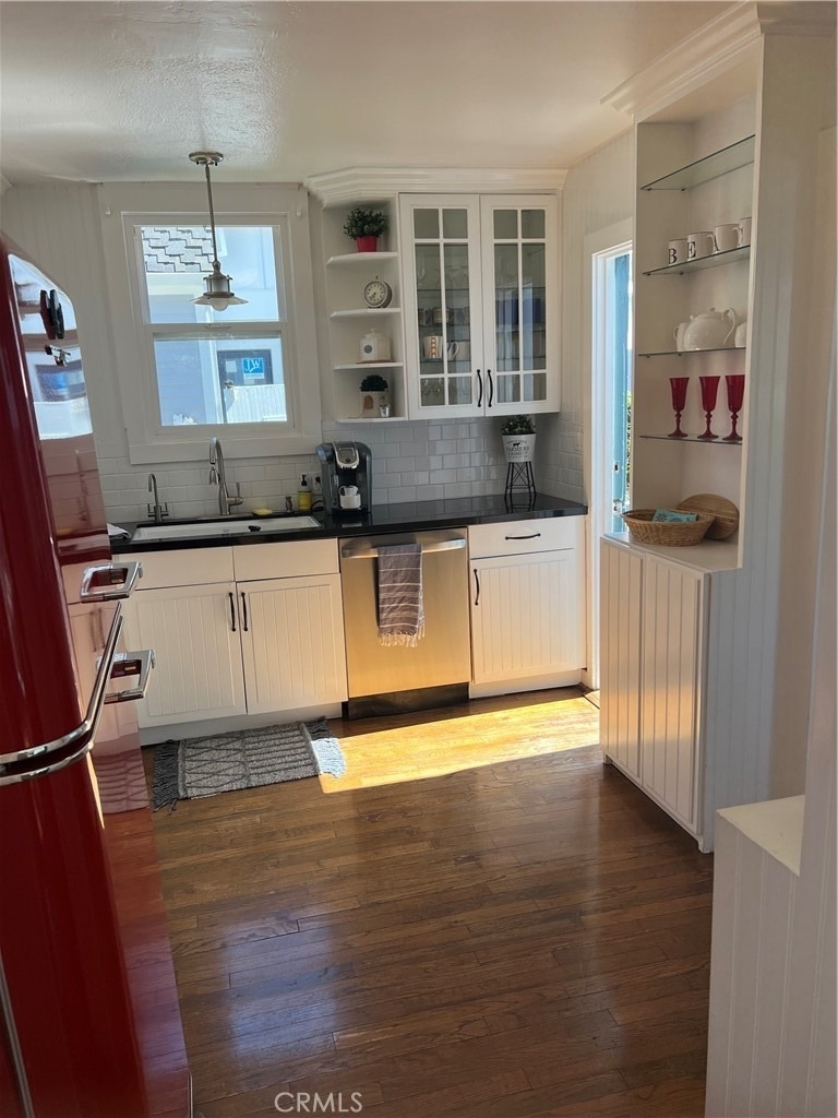 227 Apolena Avenue - Photo 5
