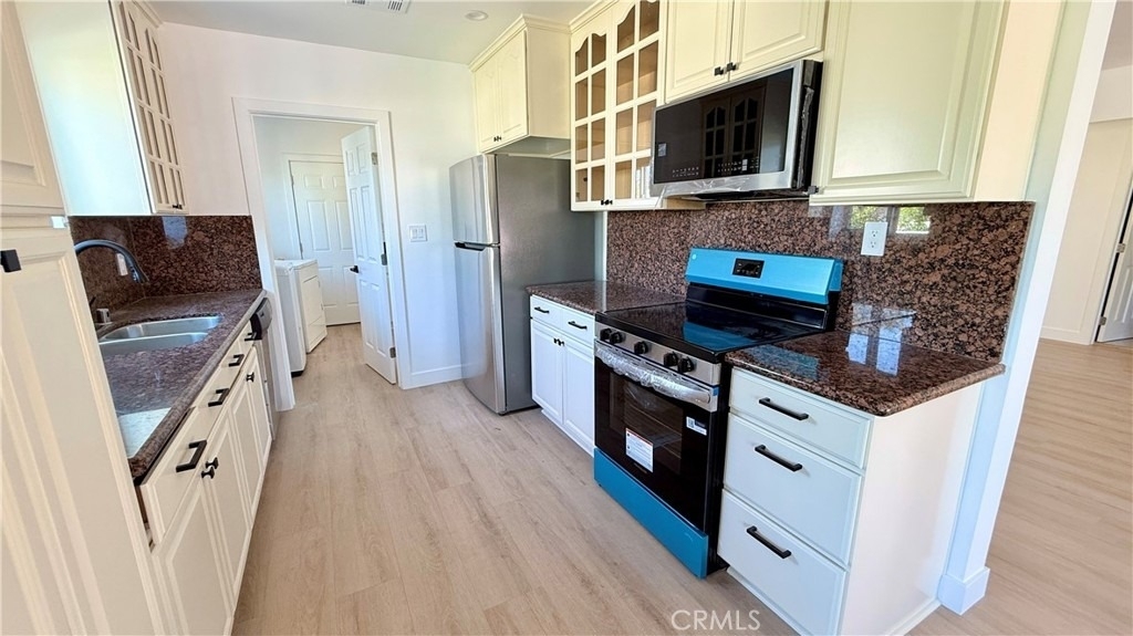17438 Horace Street - Photo 3