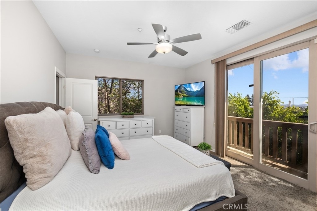1406 S California - Photo 18