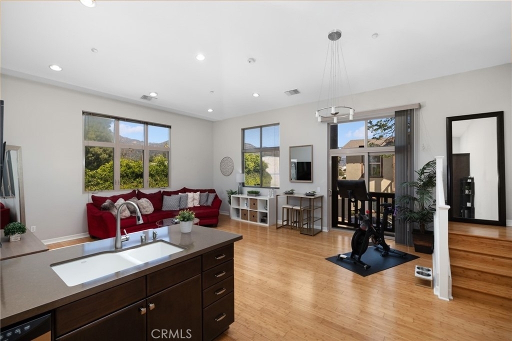 1406 S California - Photo 16