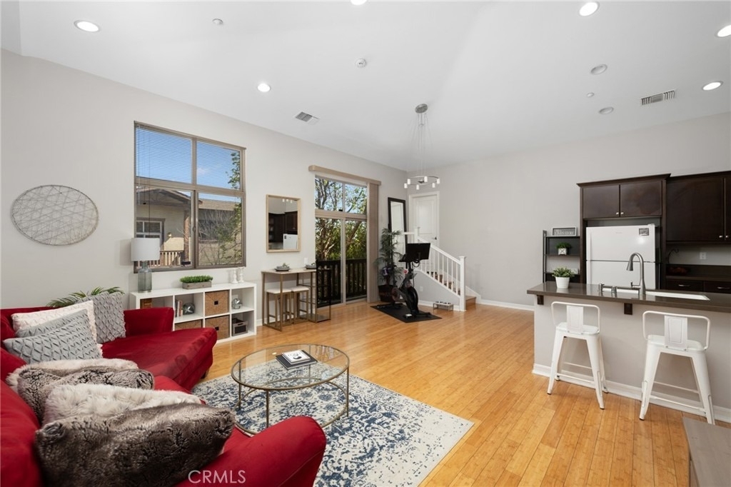1406 S California - Photo 8