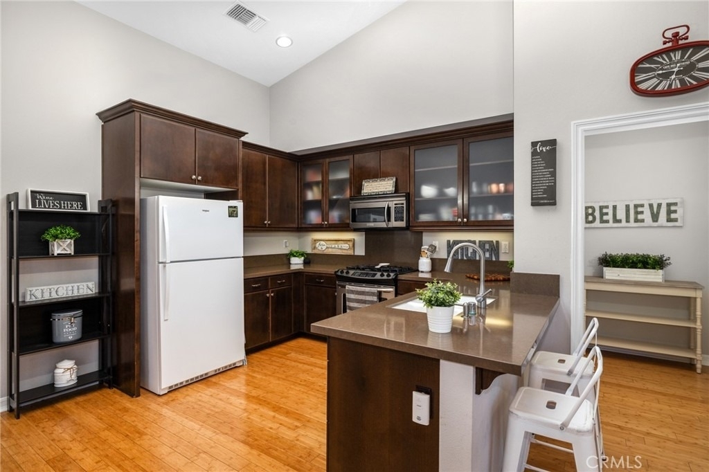 1406 S California - Photo 14