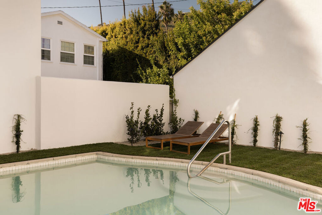 1641 N Ogden Drive - Photo 34