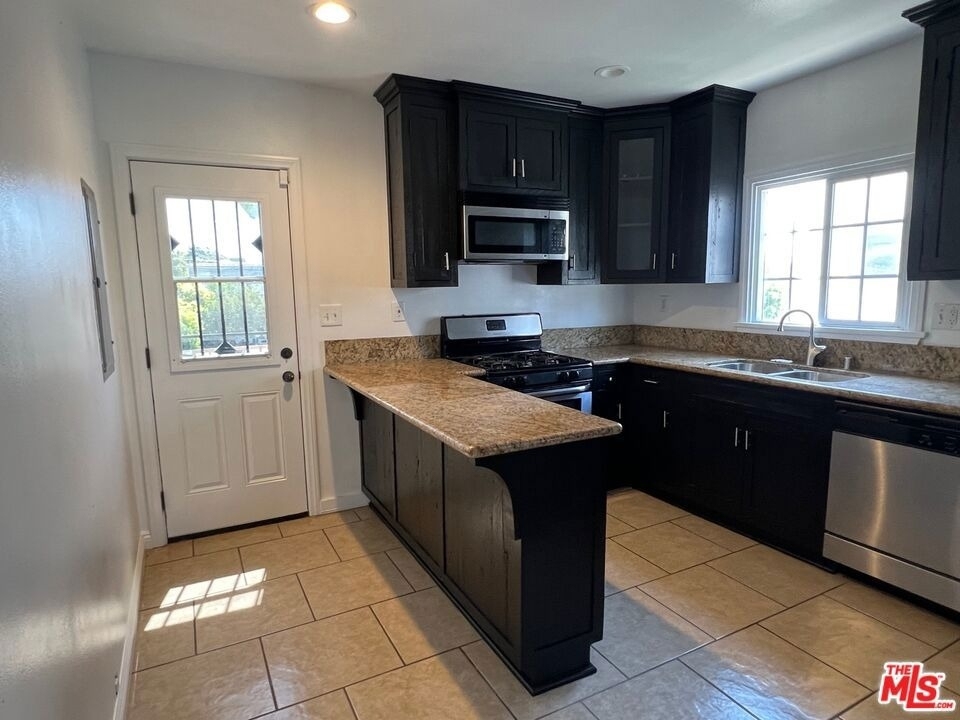 1282 S Highland Avenue - Photo 8