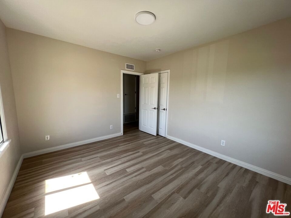 1282 S Highland Avenue - Photo 18