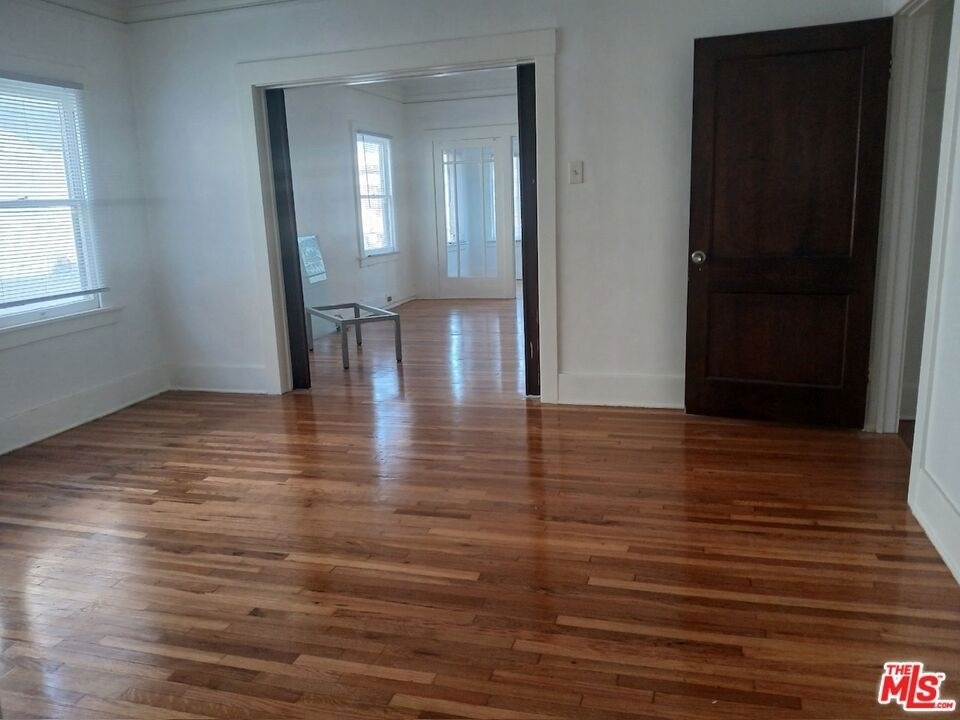 1555 6th Avenue - Photo 3