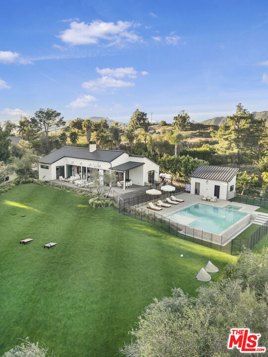 1754 Lechusa Road - Photo 1