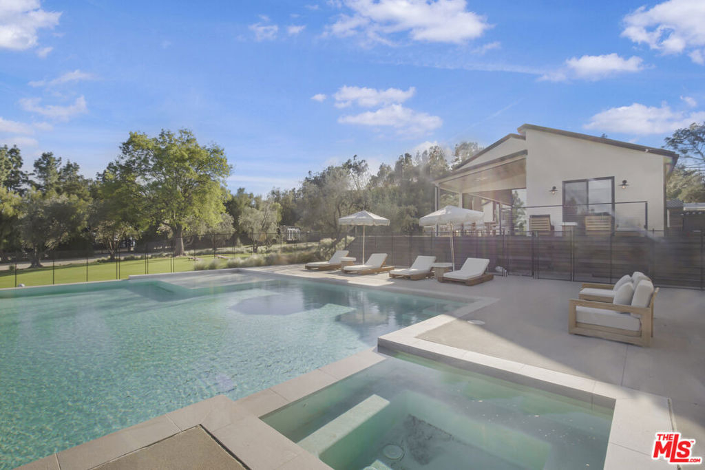 1754 Lechusa Road - Photo 4