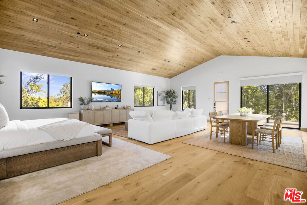 1754 Lechusa Road - Photo 18