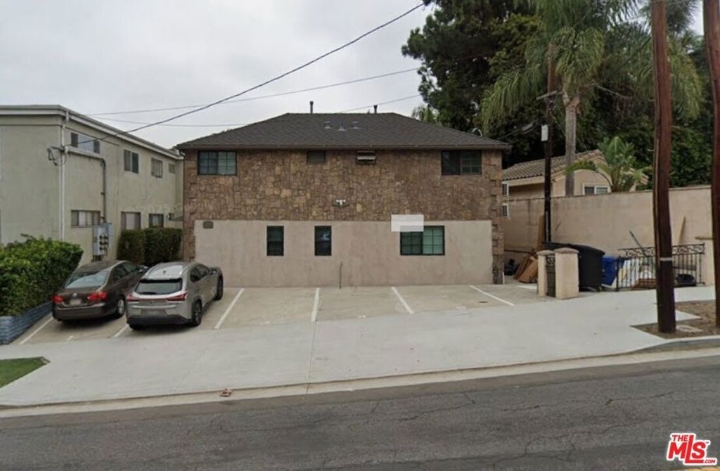 3192 Queensbury Drive - Photo 0