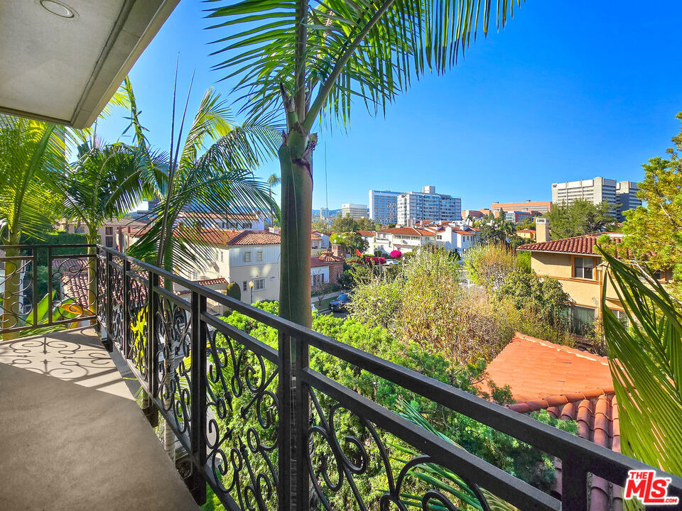 10795 Wilshire Boulevard - Photo 36