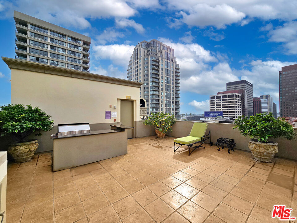 10795 Wilshire Boulevard - Photo 40